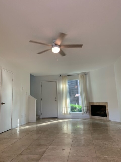 Living room - 8020 Braesmain Dr