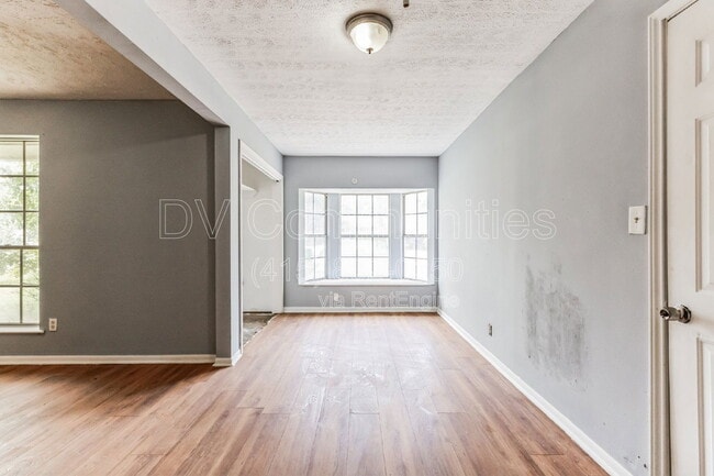 Building Photo - 6319 Hopper Rd