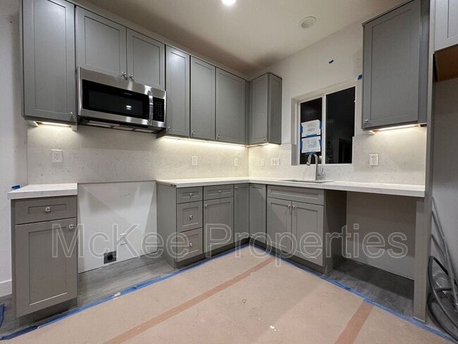 Primary Photo - 6174 Dorothy Dr