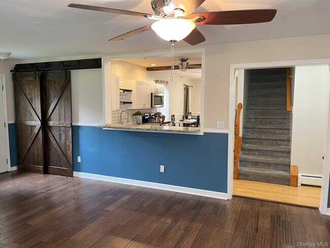 Building Photo - 8 James St