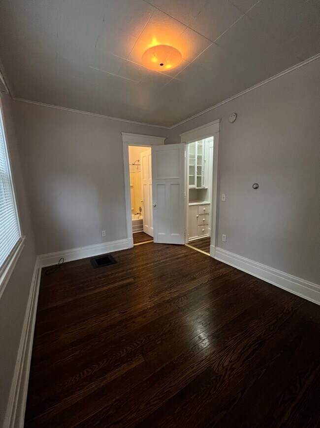 Building Photo - 505 Meigs St