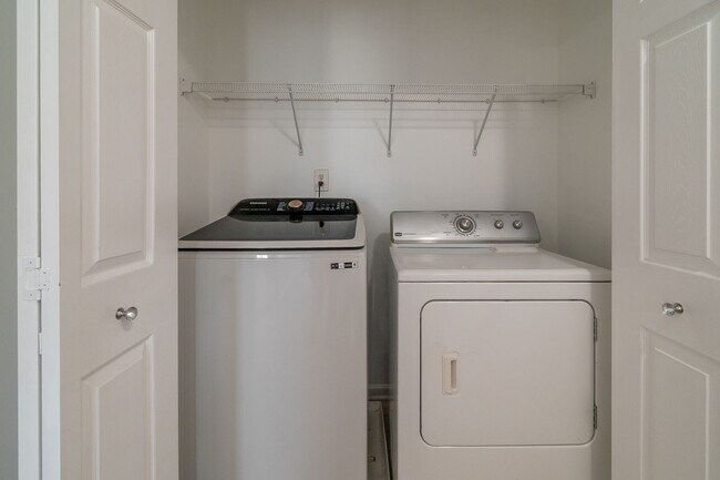 Building Photo - 1053 Brianna Way