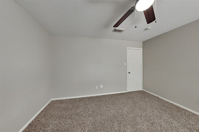 Building Photo - 16322 Jast Dr