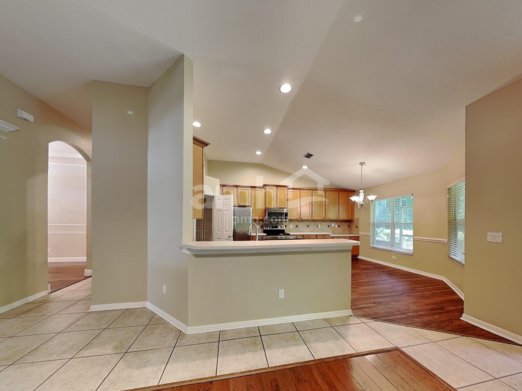 Building Photo - 883 Moonluster Dr