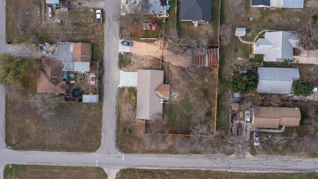 Building Photo - 209 E Rector St