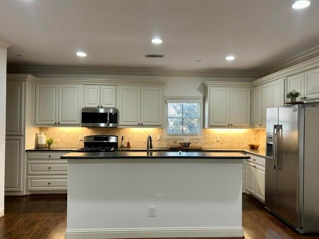 Building Photo - 4153 Hyer St