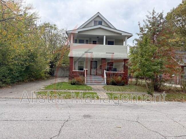 Building Photo - 3018 E 125th St