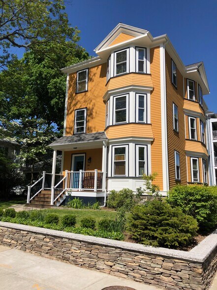 Building Photo - 186 Arborway