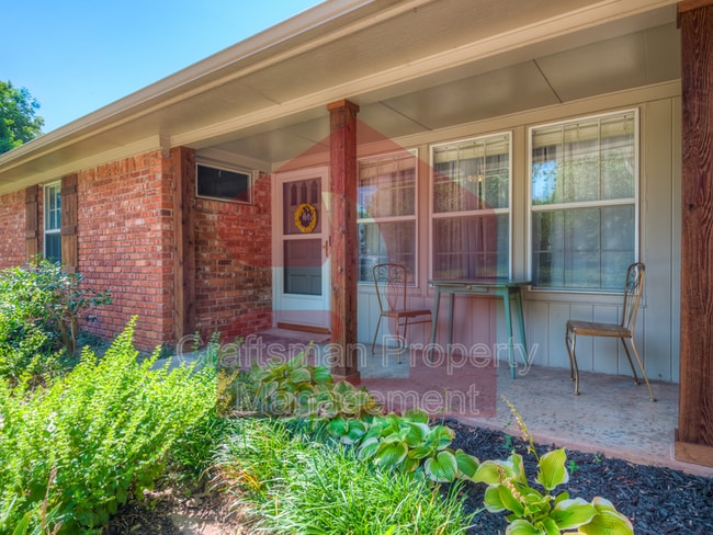 Building Photo - 2024 NW 45th St