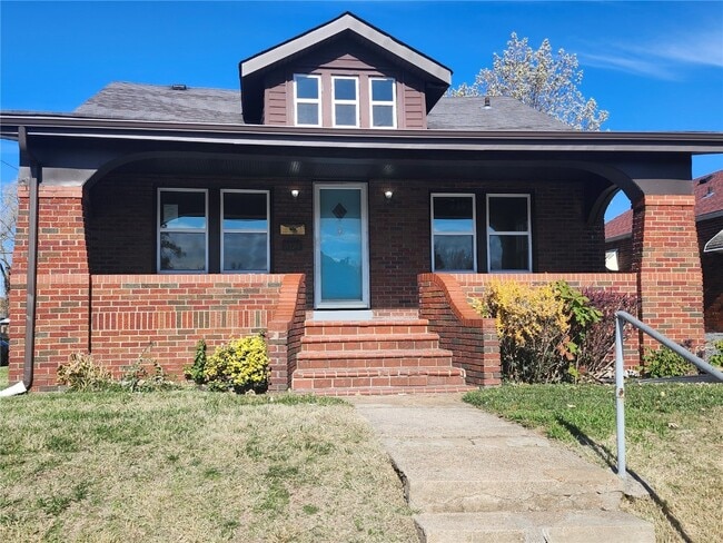 Primary Photo - 8373 Elmore Ave