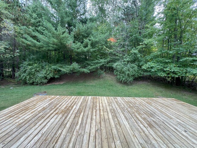 Building Photo - 4262 Eagle Crest Dr