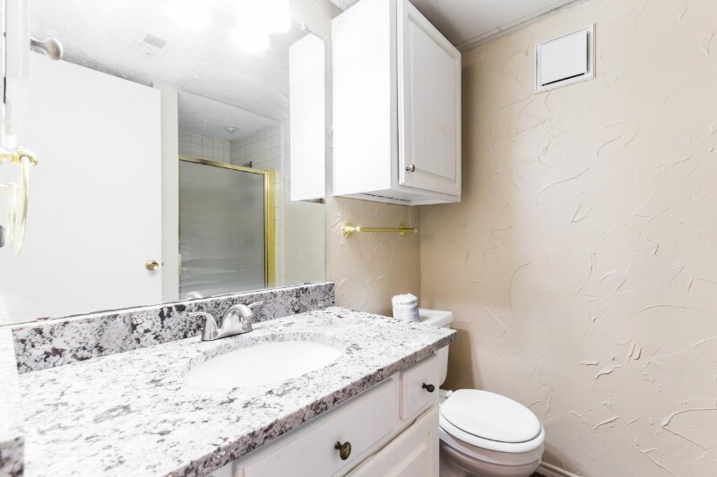 Building Photo - 1704 Baird Farm Cir