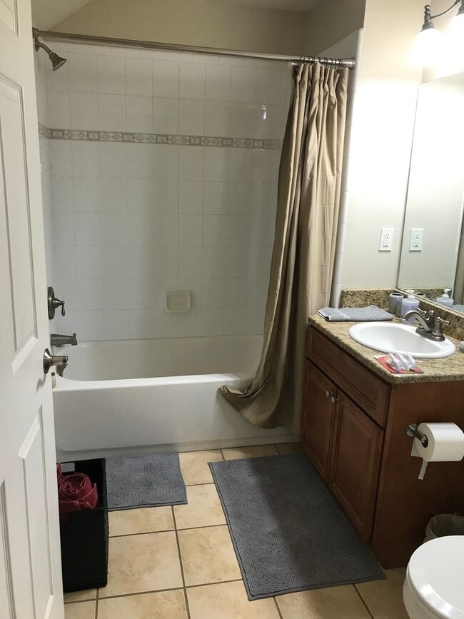 Building Photo - Lion's Gate - Private 2 Bedroom, 2 Bathroom Apartment in Midtown