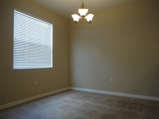 Building Photo - 8840 Royal Enclave Boulevard