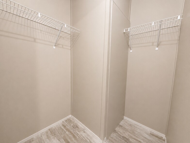 Building Photo - 11777 Cascade Cir