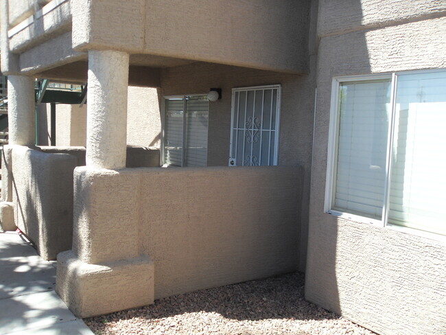 Building Photo - 2233 James Bilbray Dr