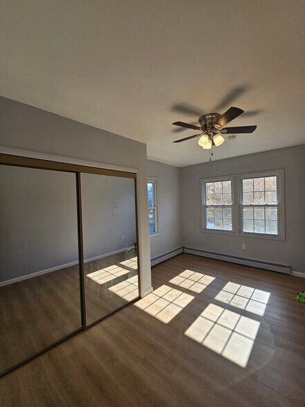 Building Photo - 228 Duncan Ave