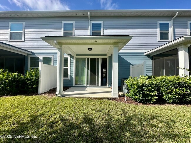Building Photo - 215 Pine Bluff Dr
