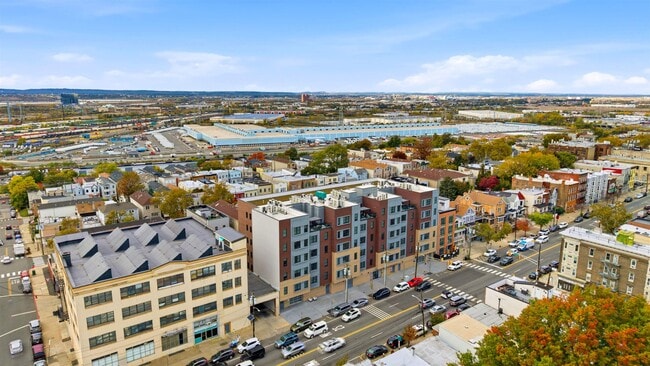 Building Photo - 3443 John F. Kennedy Blvd