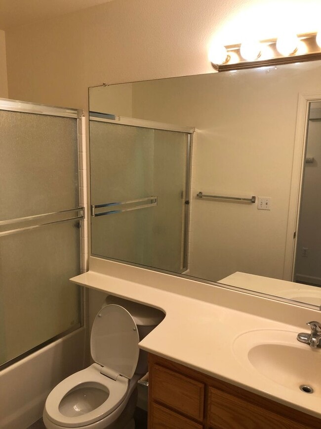 Building Photo - 13337 Skyline Blvd