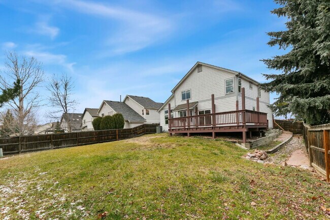 Building Photo - 7875 Montarbor Dr