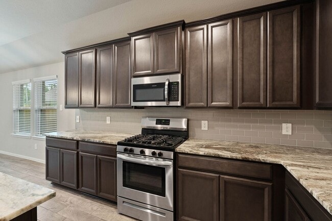 Building Photo - 914 Golden Willow Ln