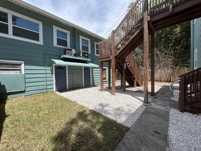 Building Photo - 2861 2nd Ave S