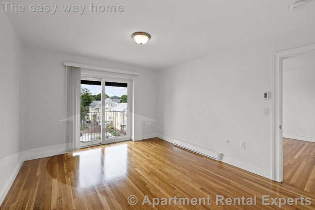 Building Photo - 134 Summer St