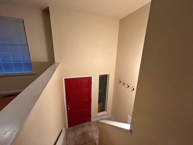 Building Photo - 5952 Longdin Rd