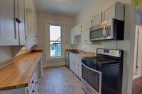 Building Photo - SL LUN520