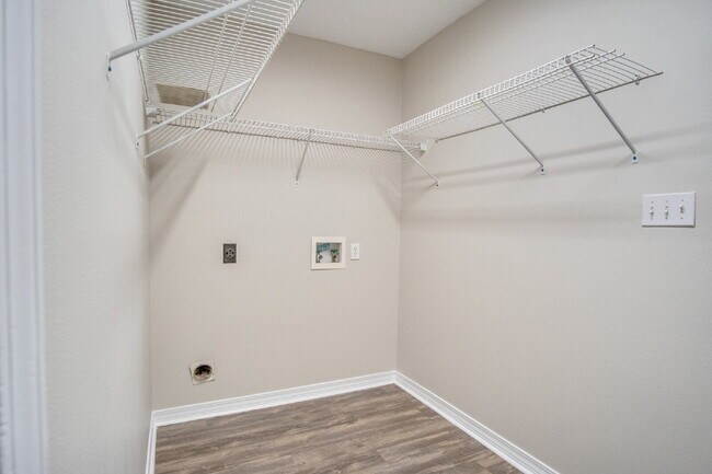 Building Photo - Holley by the Sea Home – 4 Bedrooms, Great...