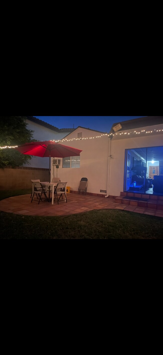 Building Photo - 12619 Emelita St