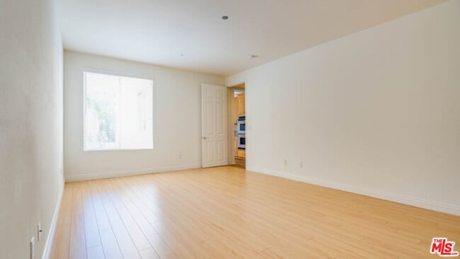 Building Photo - 4100 Wilshire Blvd