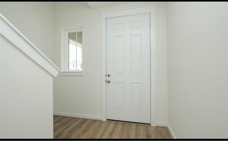 Building Photo - 7546 Coral Ter Dr