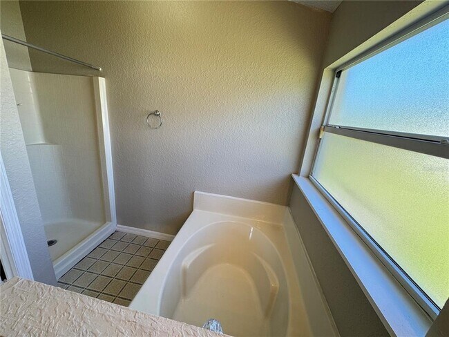 Building Photo - 725 Pelican Ct