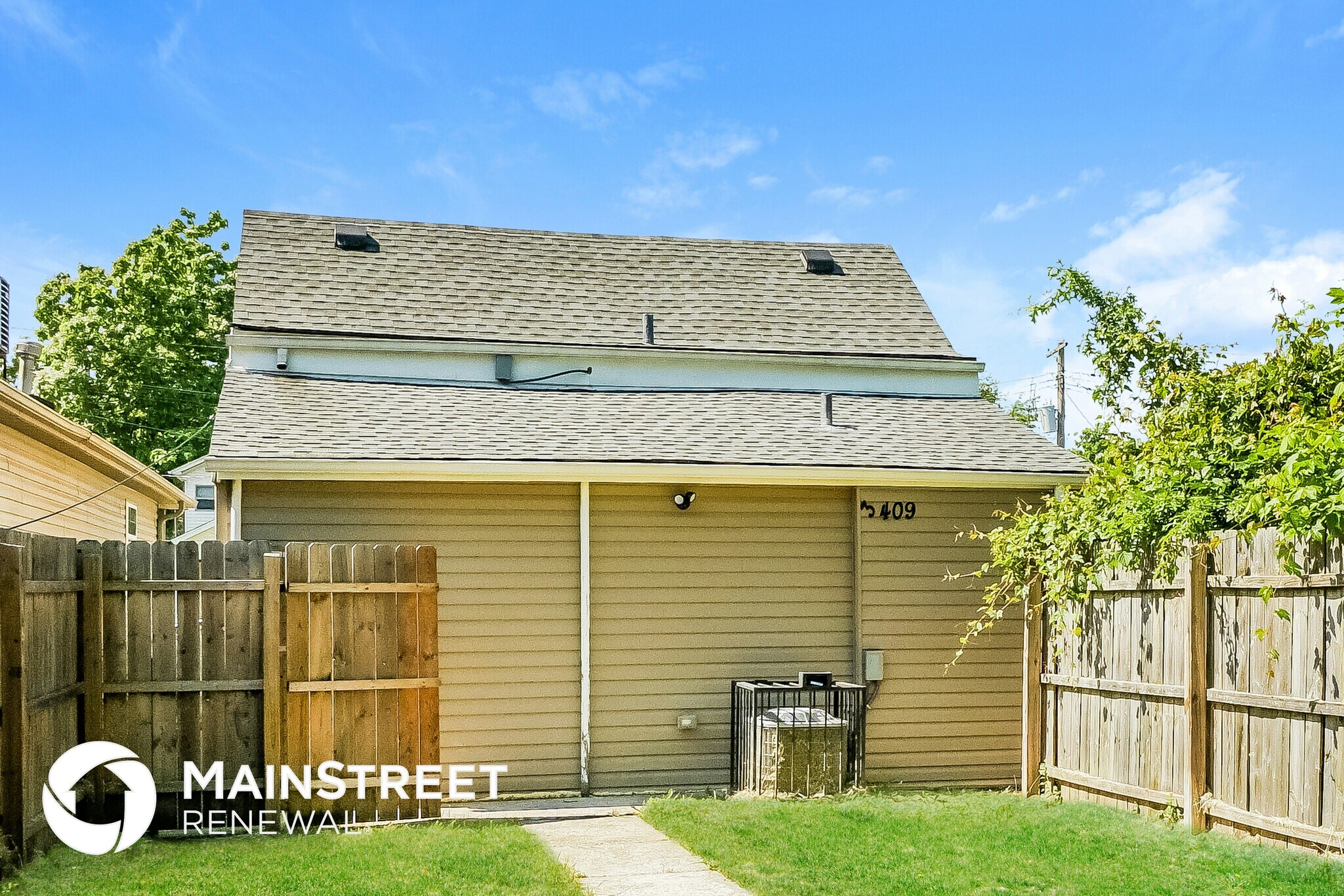 Building Photo - 3409 Vermont Ave