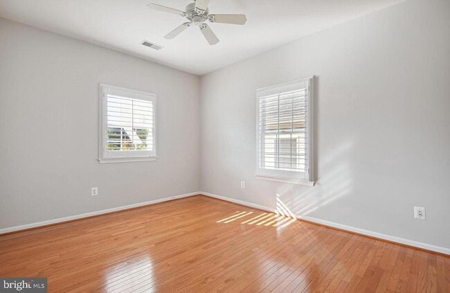 Building Photo - 43708 Red House Dr