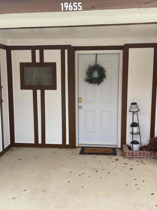 Primary Photo - 2890 Parkwood Rd