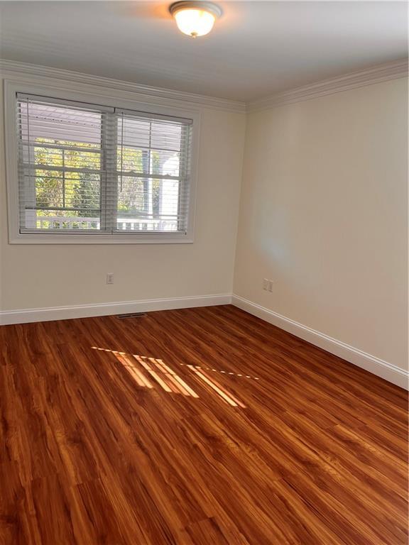 Building Photo - 33 Starr Dr W