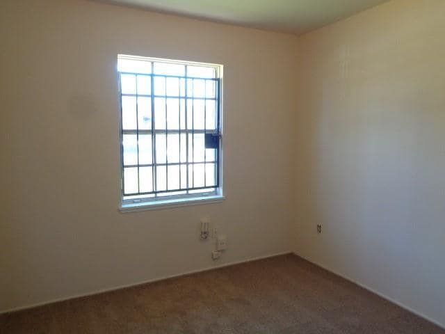 Building Photo - 4002 Cloverbrook Dr