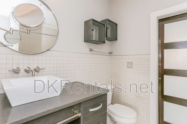 Building Photo - 1300 DeKalb Ave NE