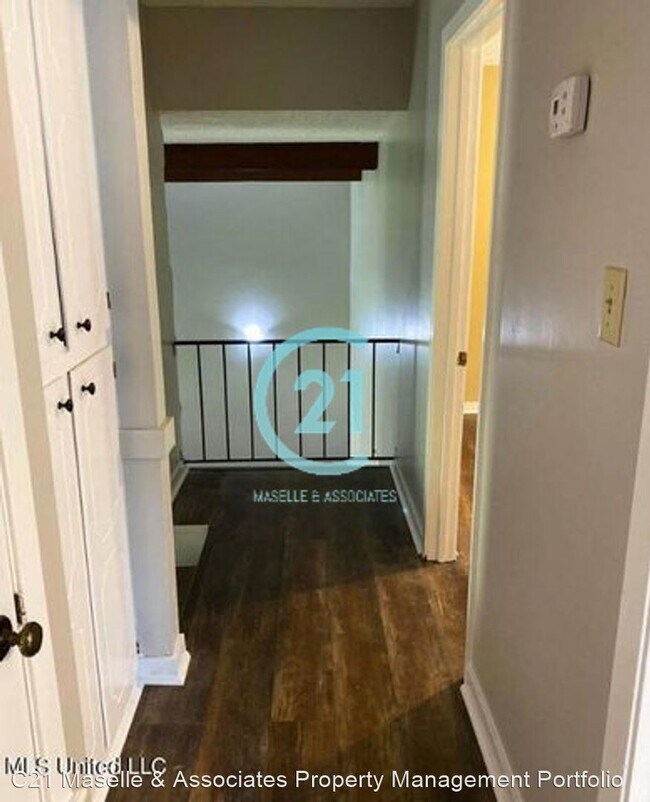 Building Photo - 3 br, 2 bath House - 305 Camp Garaway Rd