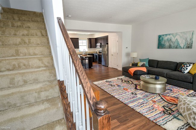 Building Photo - 3 br, 2 bath Apartment - Lawrenceville Place