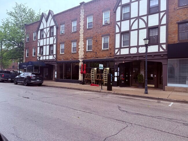 Building Photo - 202 N Marion St