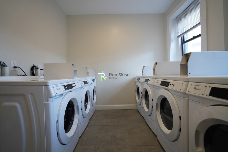 Building Photo - 1212 Commonwealth Ave