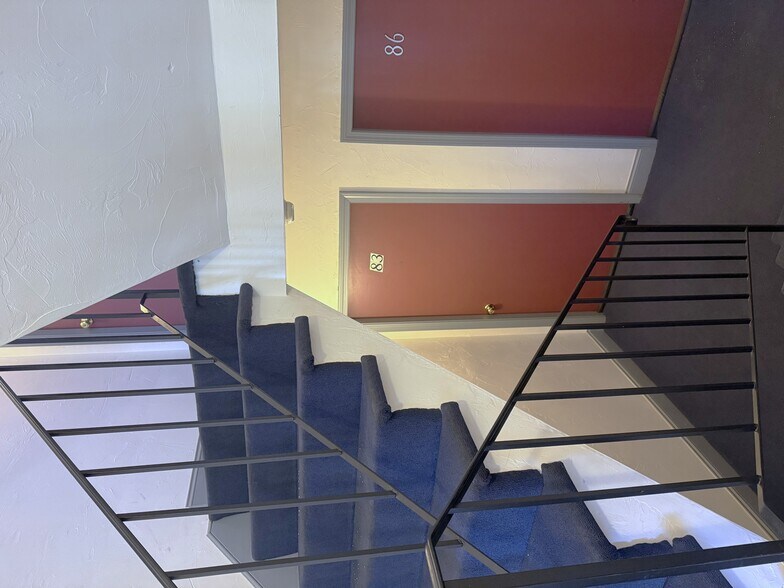 Primary Photo - 83 Highwood Dr