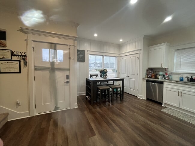 Building Photo - 22 Governors Blvd