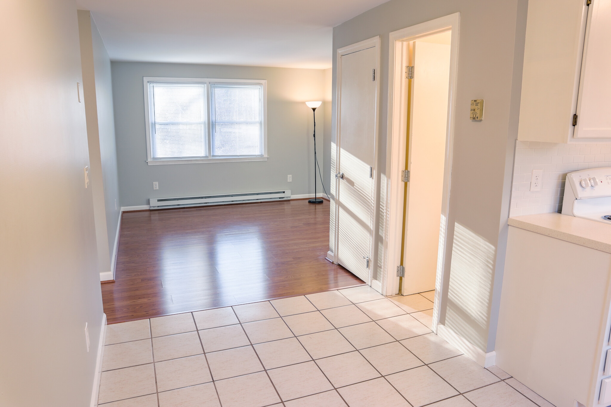 Building Photo - 120 Young St