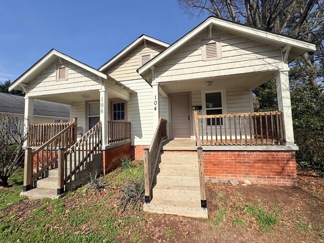 Building Photo - 104 Freeze Ave NW