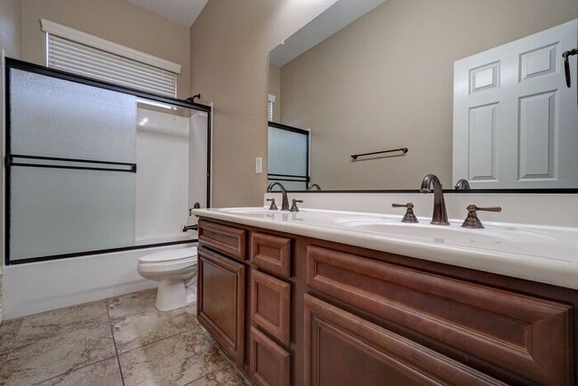 Building Photo - READY TO VIEW NOW! Remodeled-Huge 5 Bedroo...